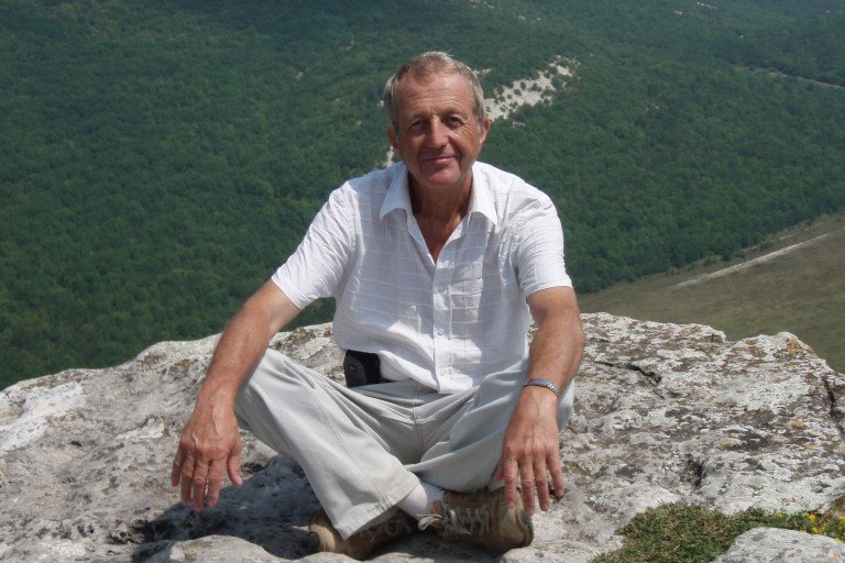 Александр Васильев